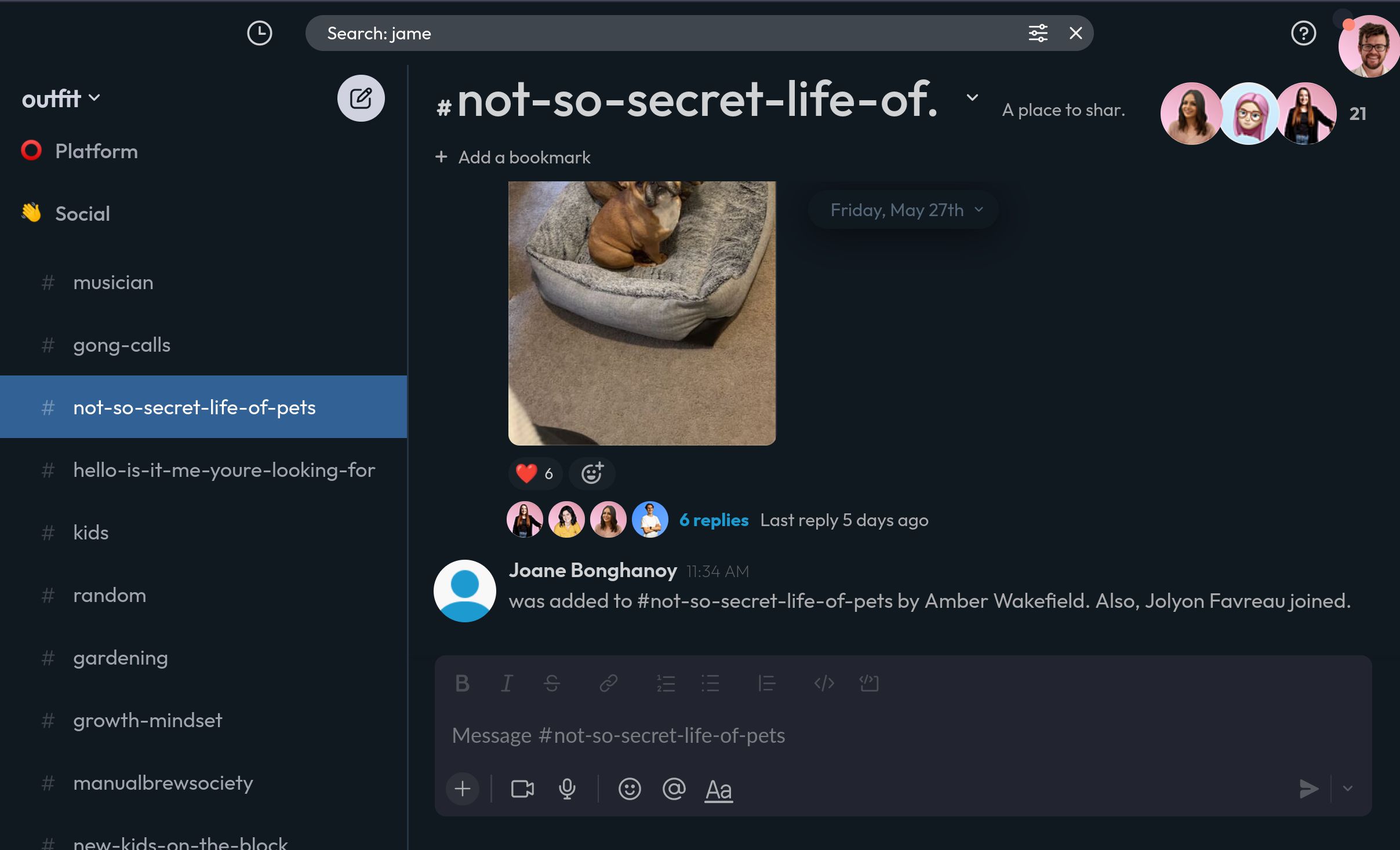 Screenshot of Slack Outfit