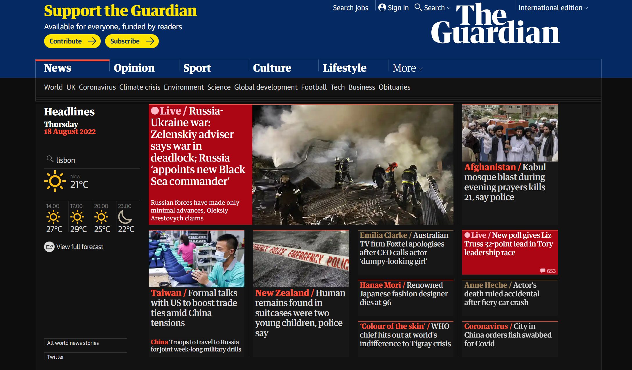 Screenshot of The Guardian Dark Theme